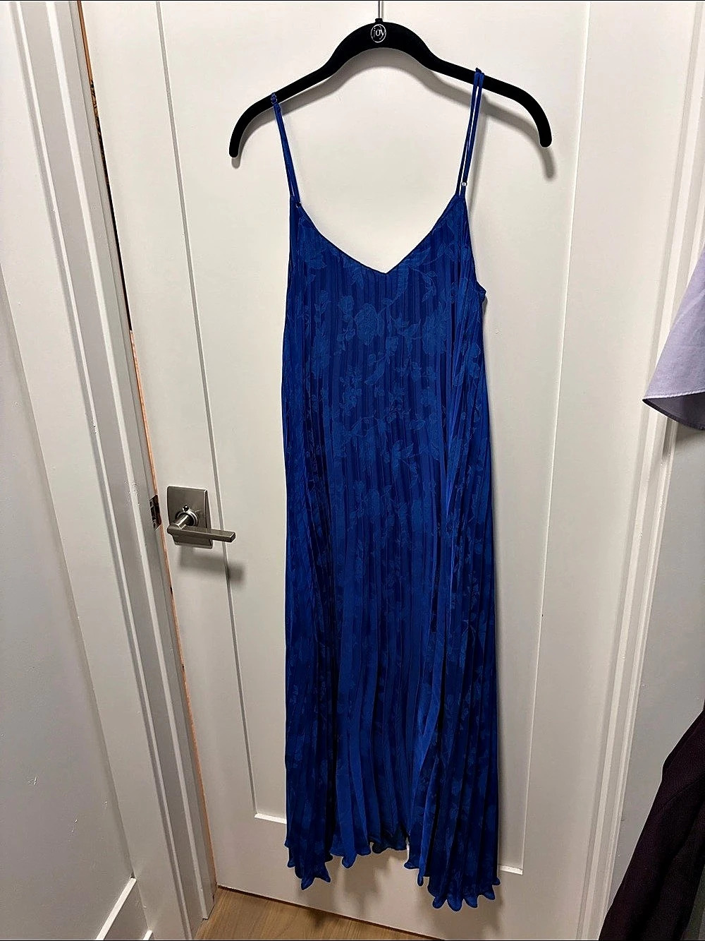 Banana Republic Pleated Maxi Dress in Blue Size Small